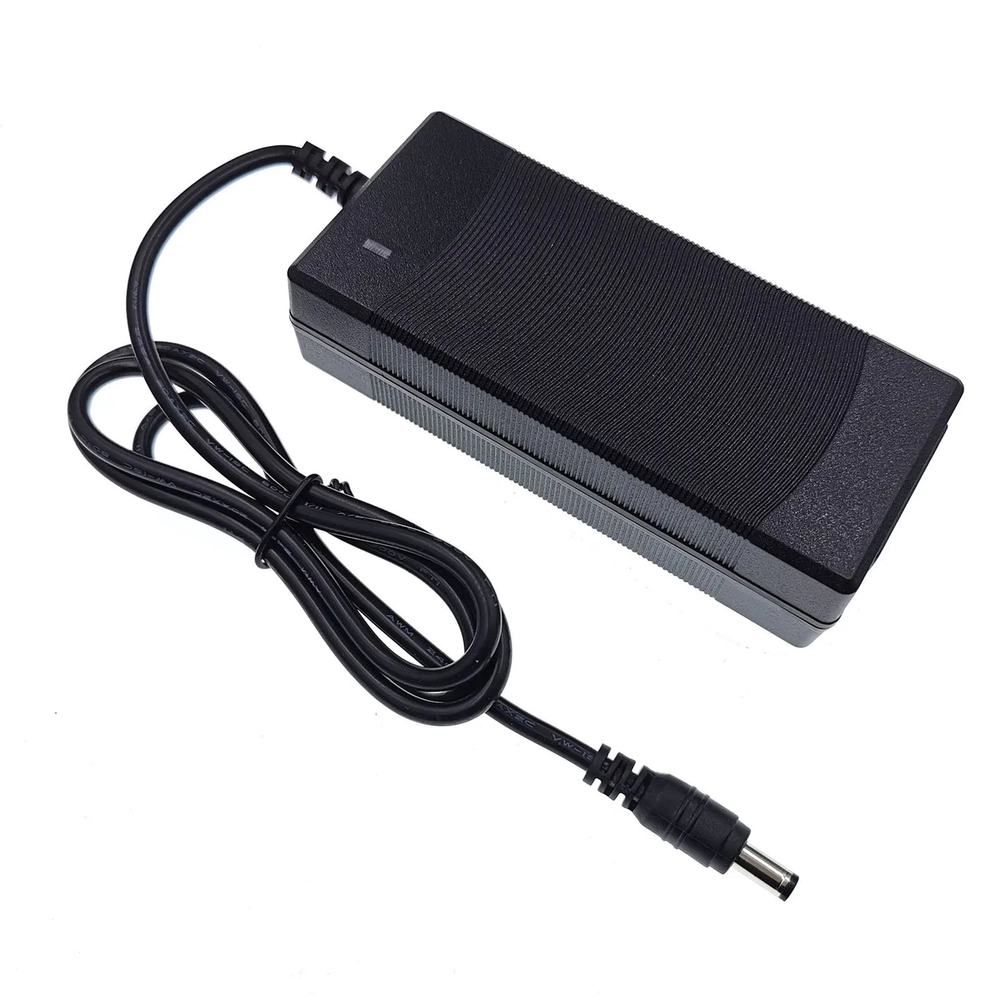 Carregador de Bateria 36V Inteligente — Potente e Seguro para Baterias de Lítio