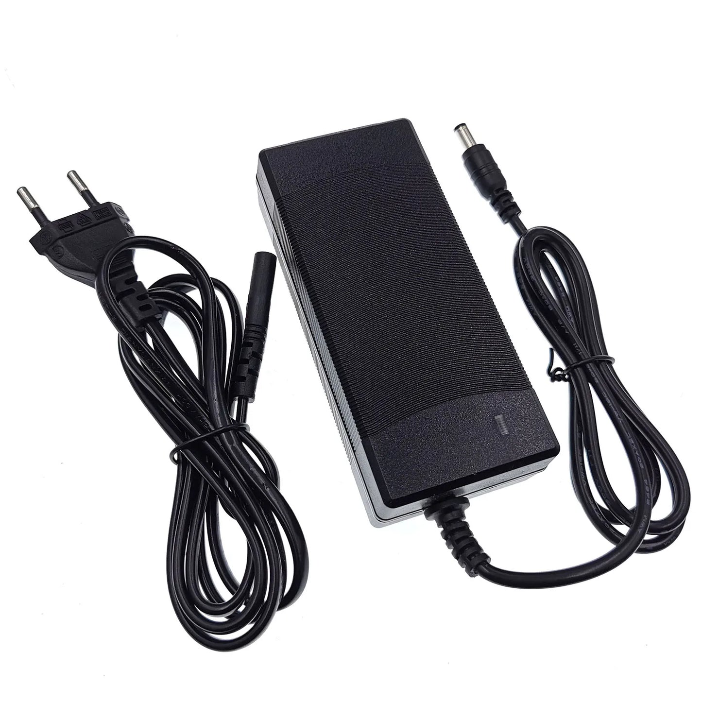 Carregador de Bateria 36V Inteligente — Potente e Seguro para Baterias de Lítio