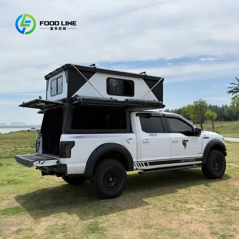 Campervan Pop-up Luxuoso: Equipamento de Camping com Cama, Chuveiro e Cozinha, Ideal para Viagens e Acomodações.