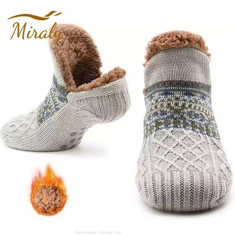 Kit 5 Pares Meias Merino Wool Térmicas Poderosas — Cano Médio, Ideais para Trilha, Ski e Frio Extremo