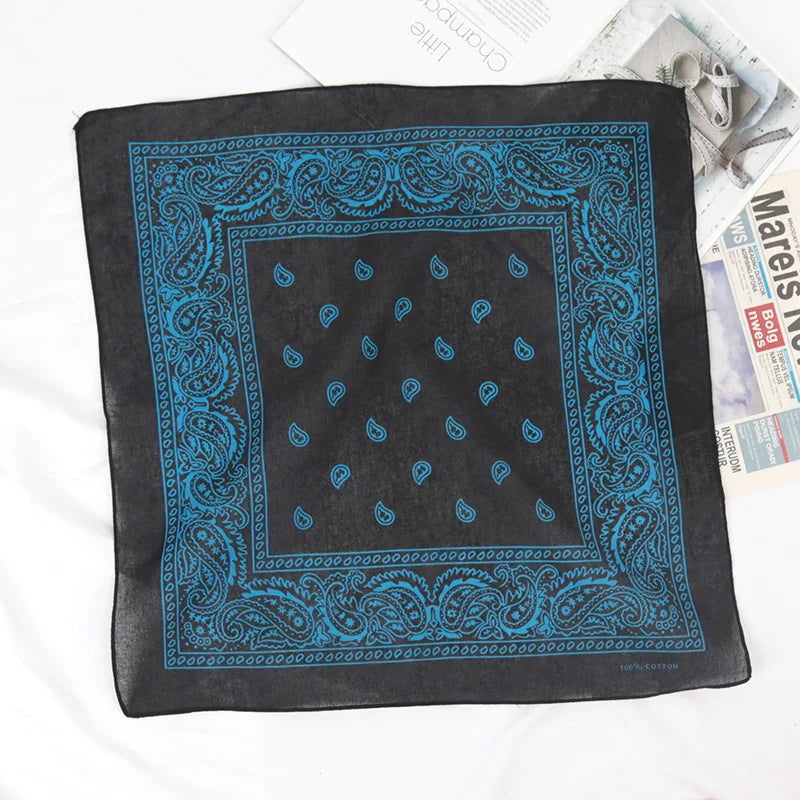 Bandana Ciclismo Paisley Estilosa — Lenço Quadrado Unissex para Esportes ao Ar Livre e Aventuras