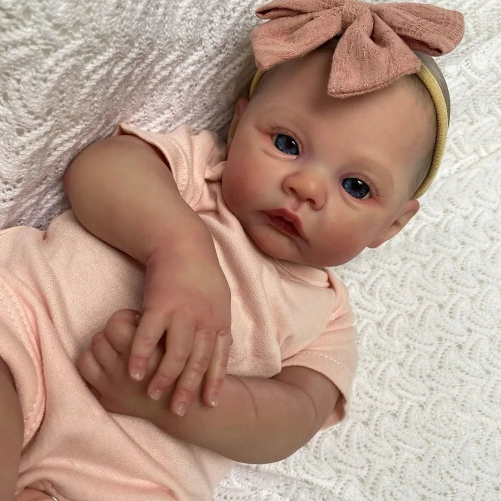 Boneca Reborn Meadow Encantadora — Corpo de Vinil ou Tecido, Brinquedo Realista para Crianças