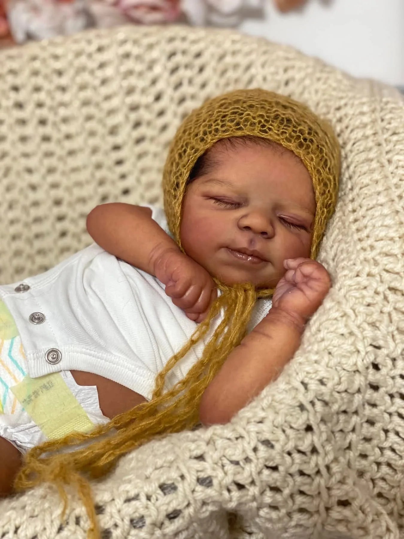 Boneca Reborn NPK de 49cm — Pele Escura Realista 3D, Corpo Inteiro em Vinil e Kit Completo