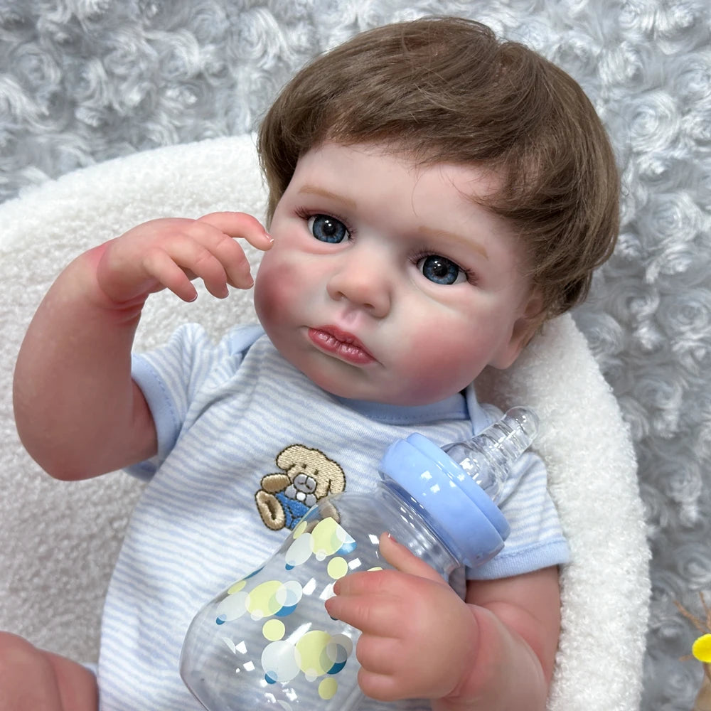 Boneca Reborn Belíssima de 50cm — Olhos Azuis Cristalinos, Cabelo Artesanal e Acessórios Completos
