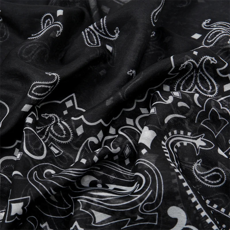 Lenço de Algodão Quadrado Vintage Feminino — Boho, Versátil e Cheio de Charme