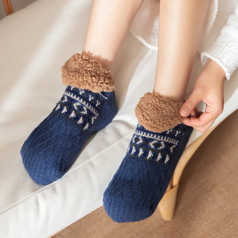 Kit 5 Pares Meias Merino Wool Térmicas Poderosas — Cano Médio, Ideais para Trilha, Ski e Frio Extremo