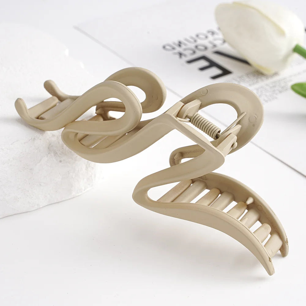 Grampo de Cabelo Ondulado Fosco 13cm — Rabo de Cavalo Elegante em 4 Cores Neutras