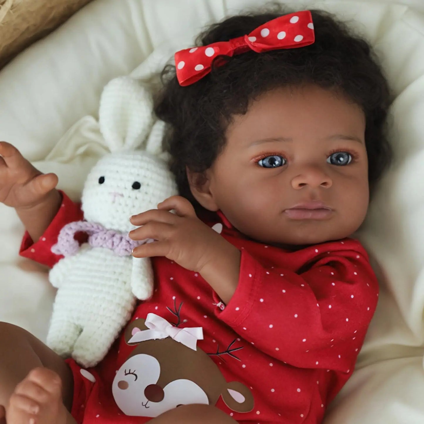 Boneca Reborn Afro-Americana Belíssima de 50cm — Pele Realista 3D, Cabelo Enraizado à Mão e Kit Completo