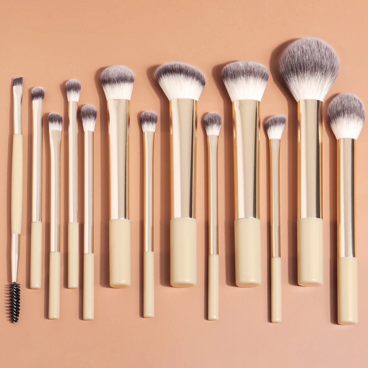 Kit com 13 Pincéis de Maquiagem Profissionais — Base, Corretivo, Pó, Sombra e Blush Kabuki