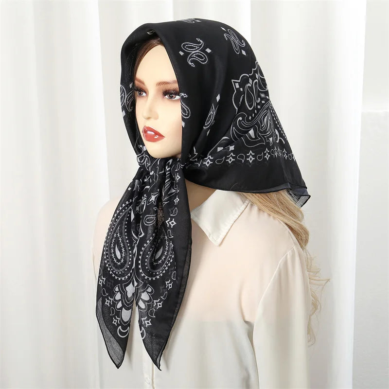 Lenço de Algodão Quadrado Vintage Feminino — Boho, Versátil e Cheio de Charme