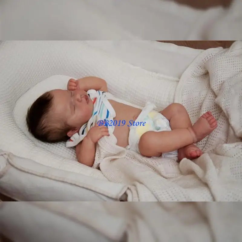 Boneca Reborn Q0KB Sofisticada — Pele Branca Delicada, Olhos Fechados e Acabamento Realista