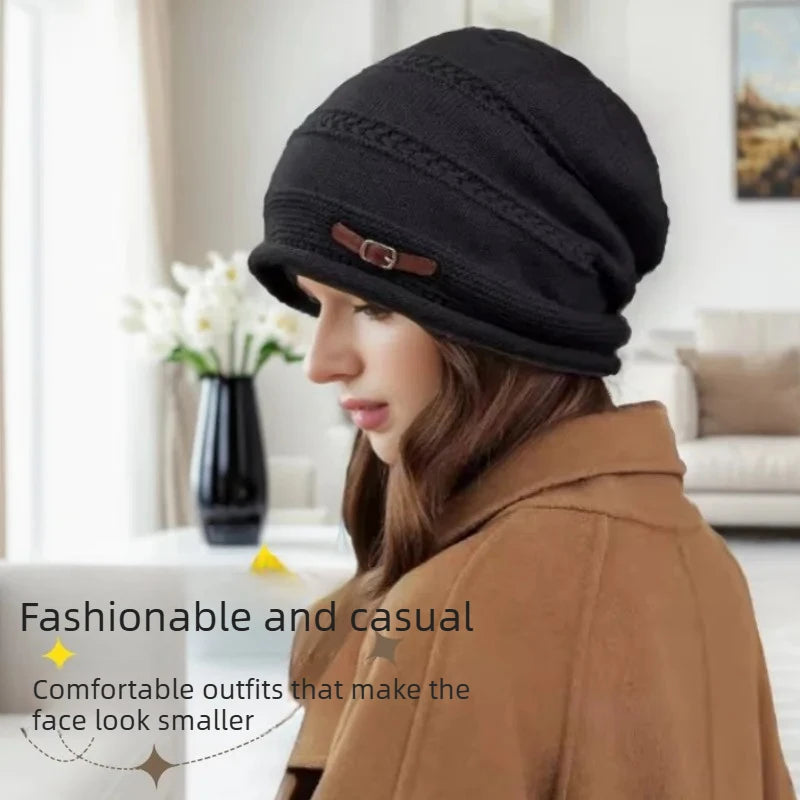 Gorro de Malha Feminino Quentinho — Forro de Pelúcias, Confortável e Estiloso para o Inverno