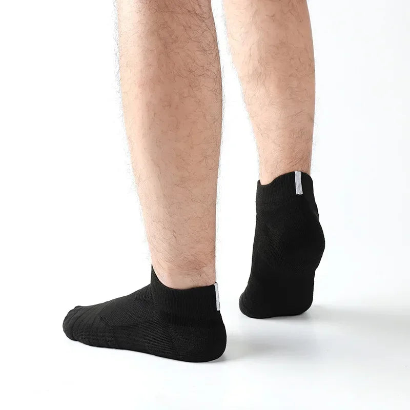 3 pares de meias atléticas de malha respirável Terry acolchoadas, gerenciamento de umidade e duráveis, reduz o pé para corrida, caminhadas e esportes