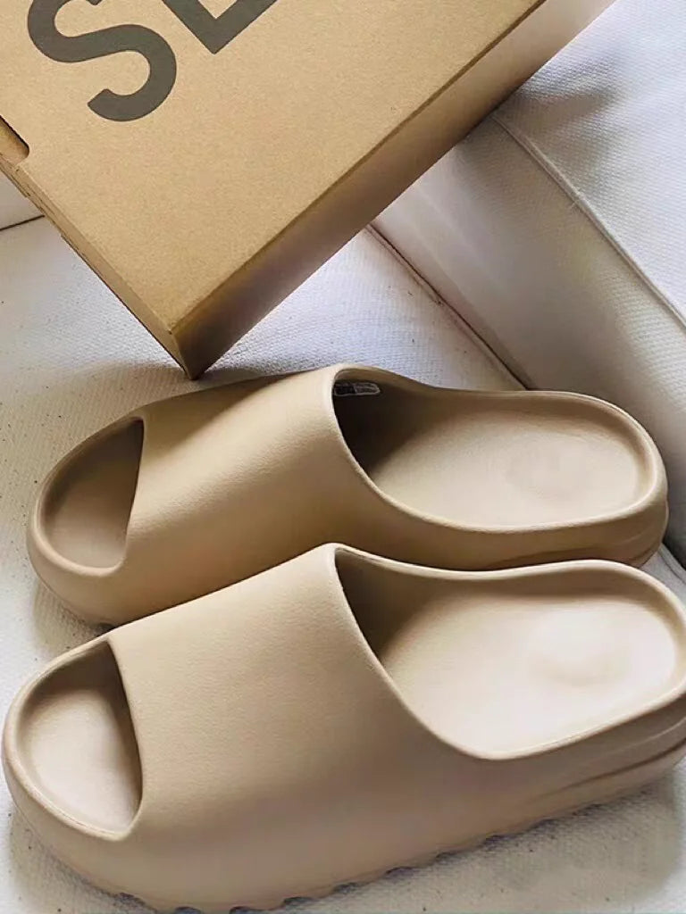 Chinelos de coco sentem como pisar na merda Sandálias de sola grossa Verão Novas sandálias antiderrapantes