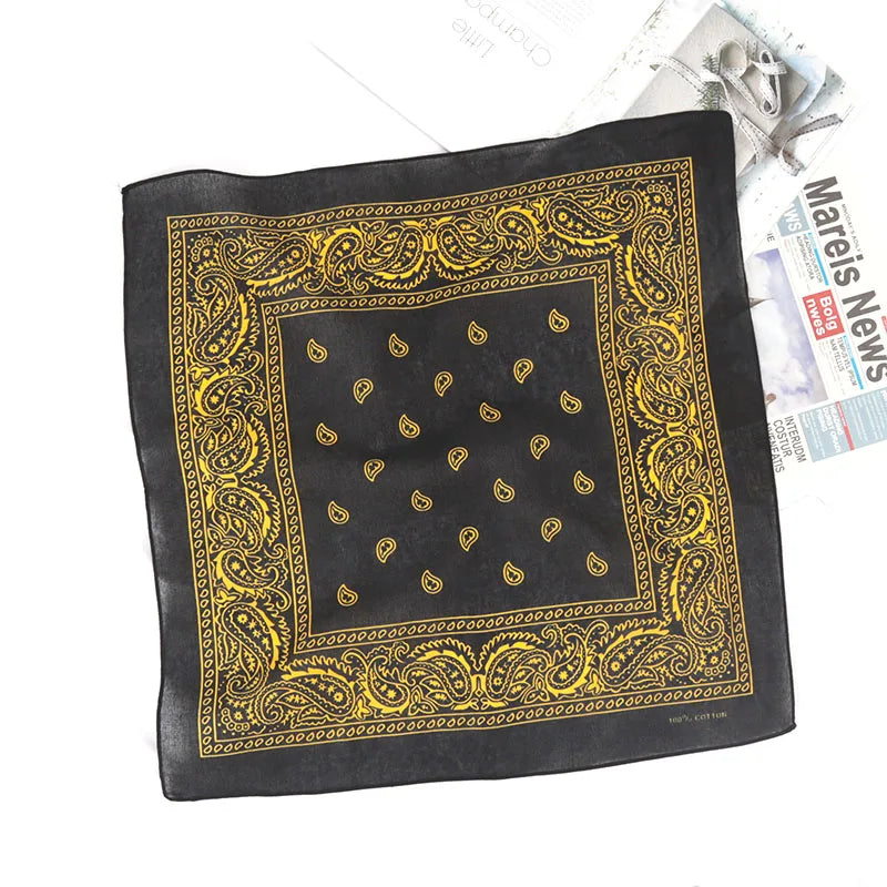 Bandana Ciclismo Paisley Estilosa — Lenço Quadrado Unissex para Esportes ao Ar Livre e Aventuras