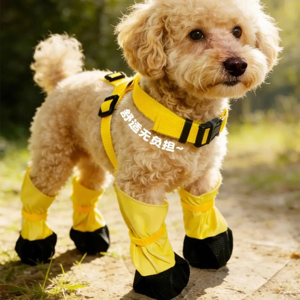 Botas de Chuva Impermeáveis para Cães, Protetor de Patas Ajustável e à Prova de Sujeira, Respirável, com Alça Auxiliar Antiderrapante para Dias Chuvosos