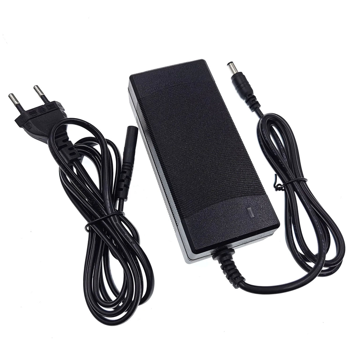 Carregador de Bateria 36V Inteligente — Potente e Seguro para Baterias de Lítio 4