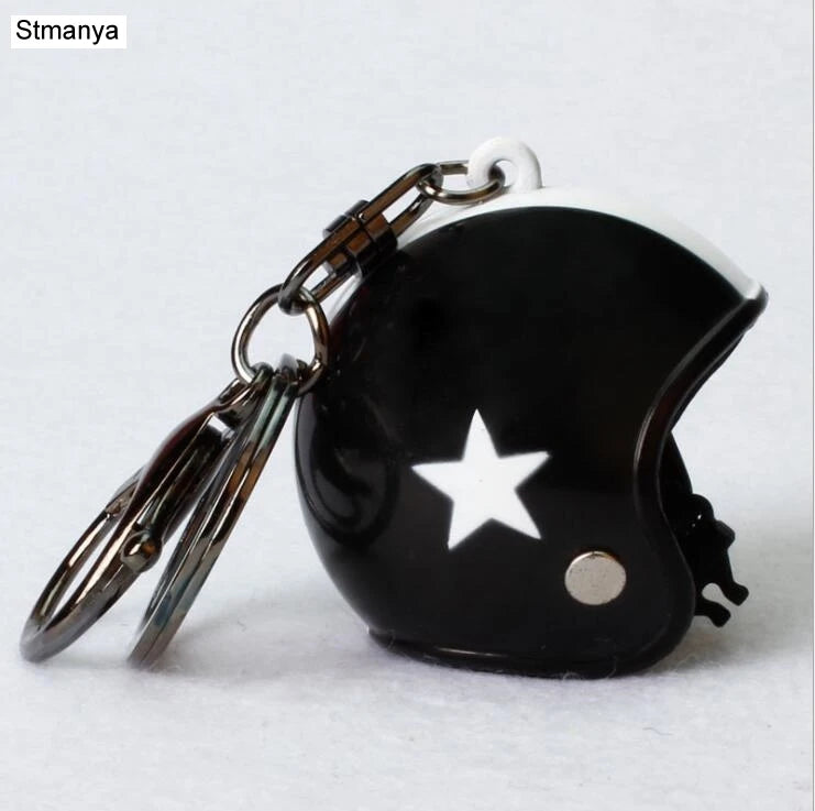 Chaveiro Capacete de Motocicleta — Acessório para Carro e Bolsa 19